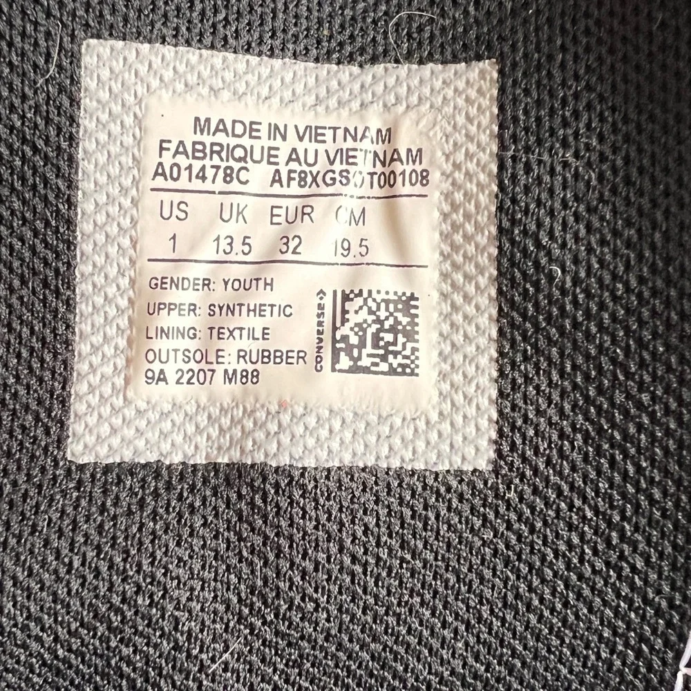 Chuck Taylor All Star Prism Glitter Youth Size 1 - Picture 11 of 11